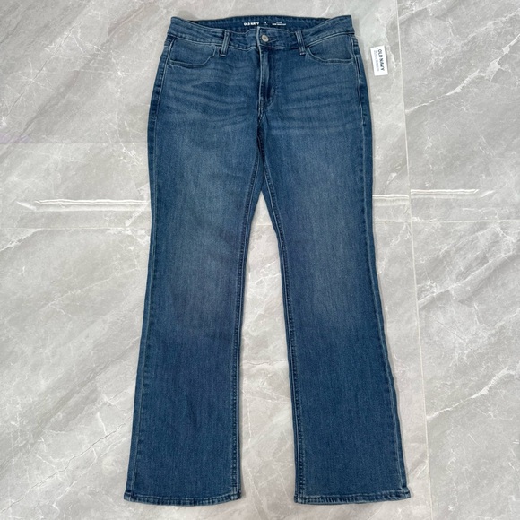 Women’s Old Navy Mid-Rise Wow Boot Cut Medium Wash Jeans Size 8 Petite - Picture 3 of 16